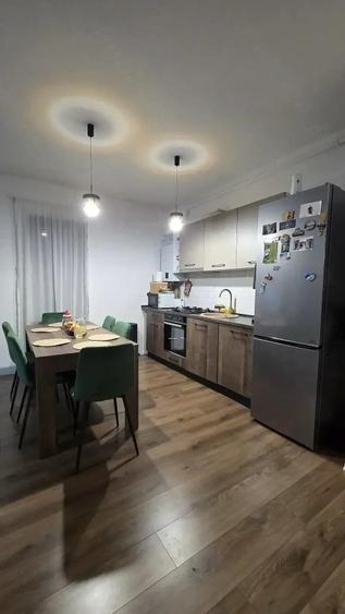 Apartament cu 2 camere semidecomandat, mobilat în Giroc