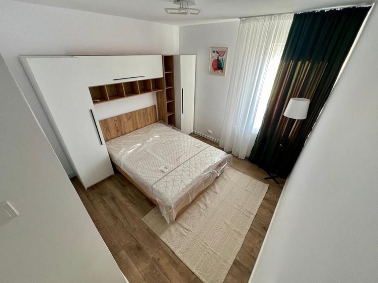 Apartament cu 2 camere decomandat în Pandurilor