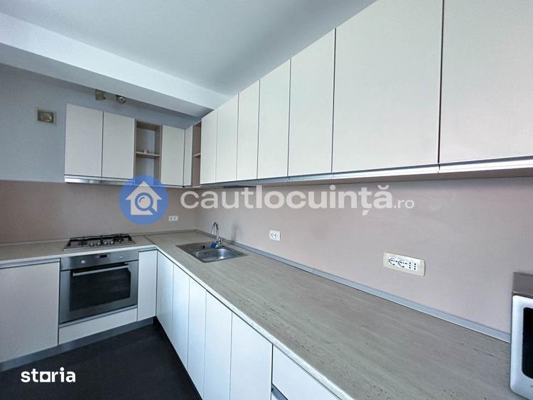 Apartament cu 3 camere semidecomandat, mobilat în Bucureștii Noi