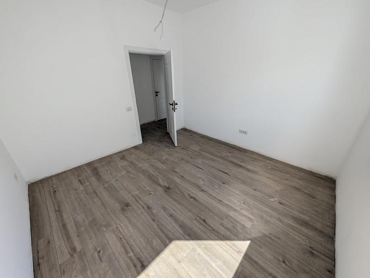 Apartament cu 3 camere în Tunari
