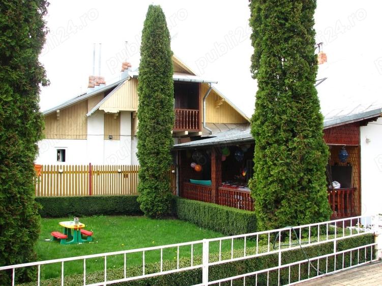 Casă cu 6 camere cu Teren 3500 Mp în Brebu