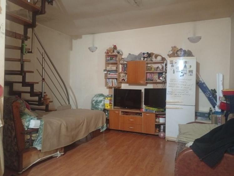 Apartament cu 3 camere semidecomandat în Dosu Bricii