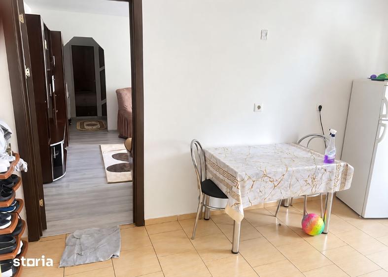Apartament cu 2 camere semidecomandat în Calea București