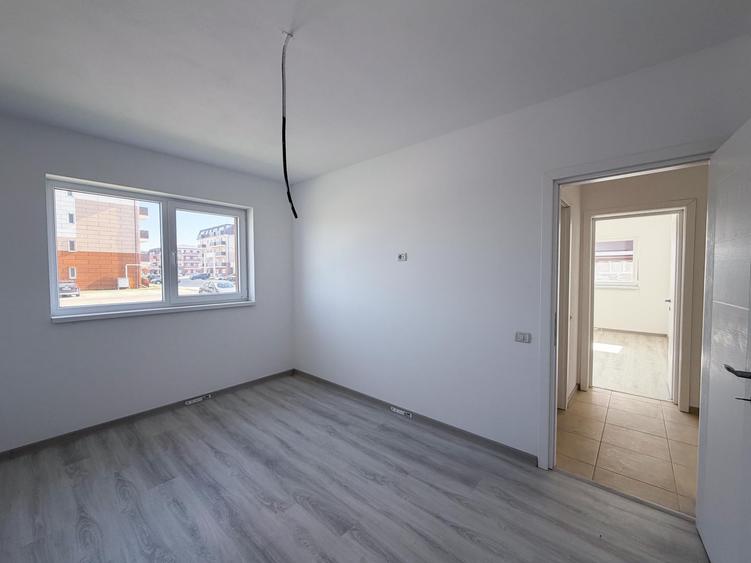 Apartament cu 2 camere decomandat în Sânpetru