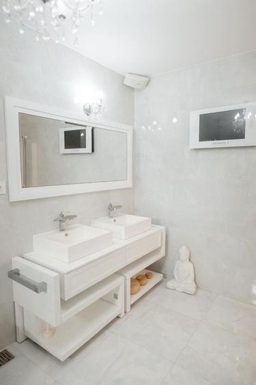 Casă cu 4 camere cu Teren 280 Mp în Central