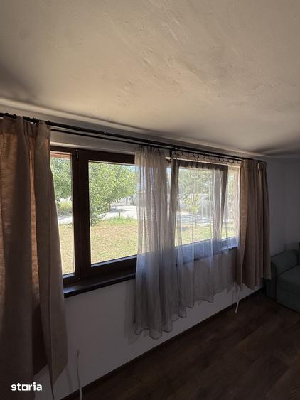 Casă cu 5 camere cu Teren 2000 Mp în Valea Argovei