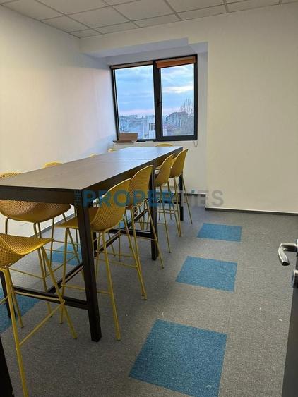 Birou, de 151.83999633789 mp, în Armeneasca