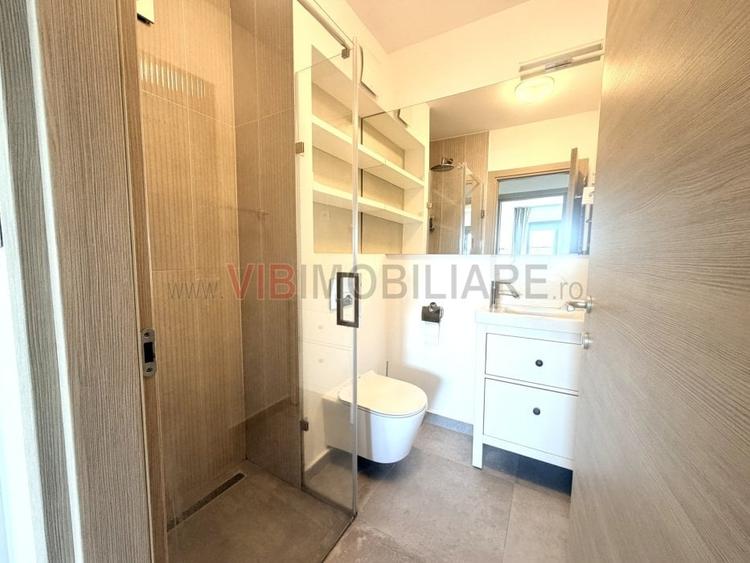 Apartament cu 3 camere decomandat în Grivița