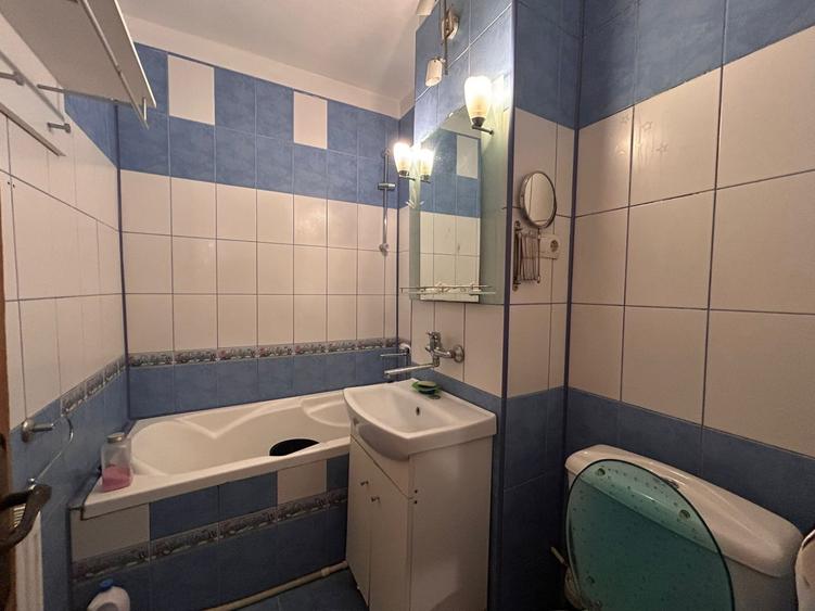 Apartament 3 camere - suprafata 79mp, zona Viziru 3, parter. - 8