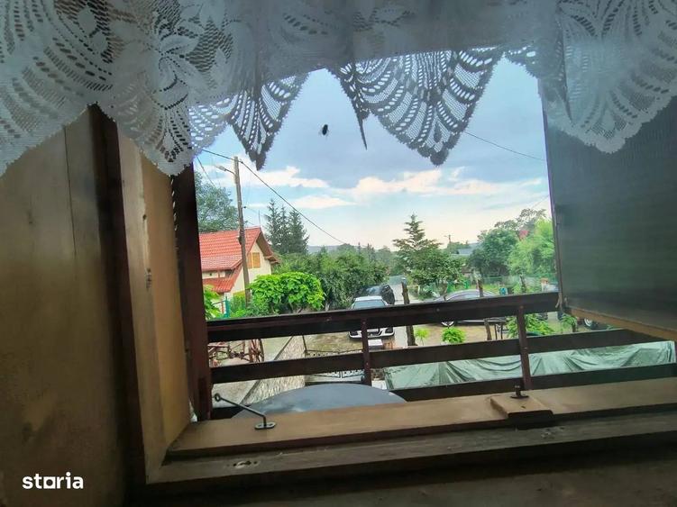 Casă cu 4 camere cu Canalizare în Breaza de Sus