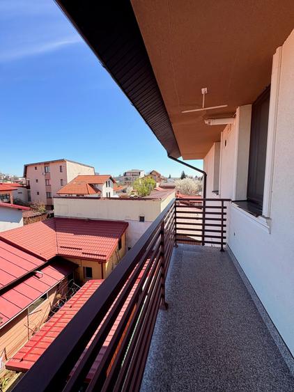 Apartament cu 3 camere decomandat, mobilat în Bucureștii Noi