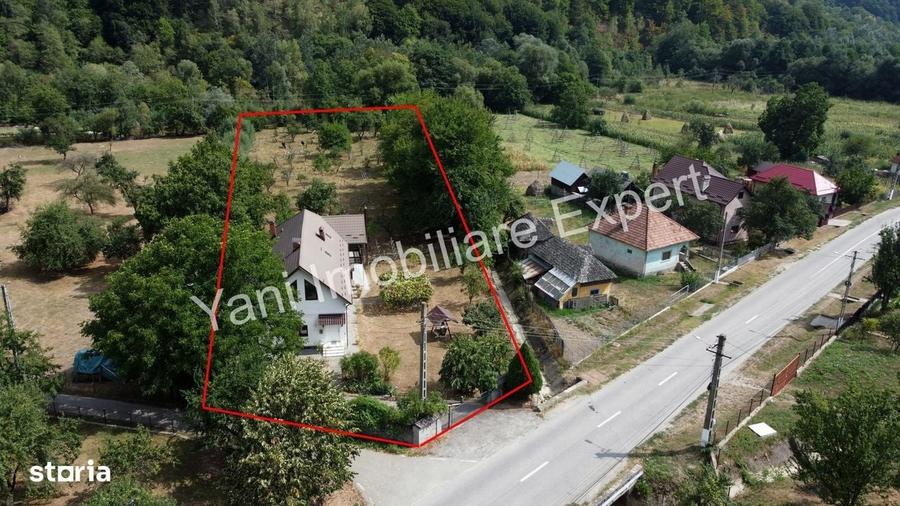 Casă cu 4 camere cu Teren 5146 Mp în Sălătrucu