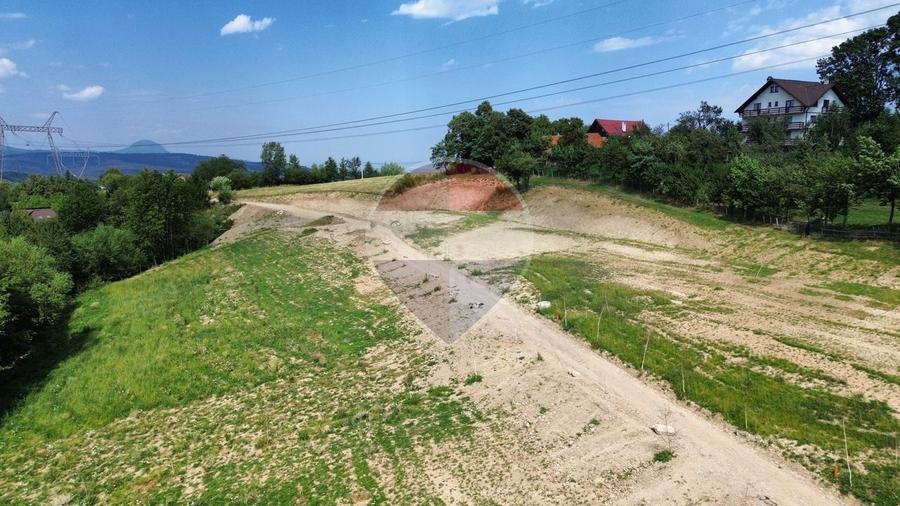 Teren Construcții intravilan de 1000 mp, în Sohodol