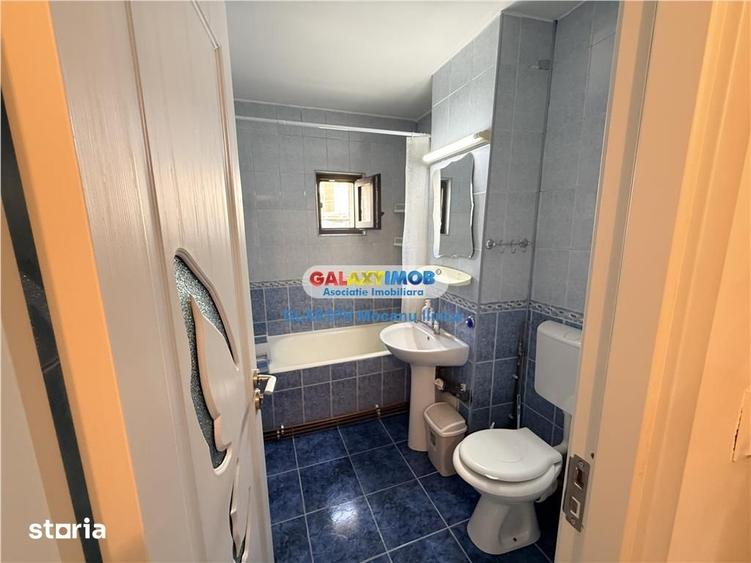 Apartament cu 2 camere semidecomandat, mobilat în Vest