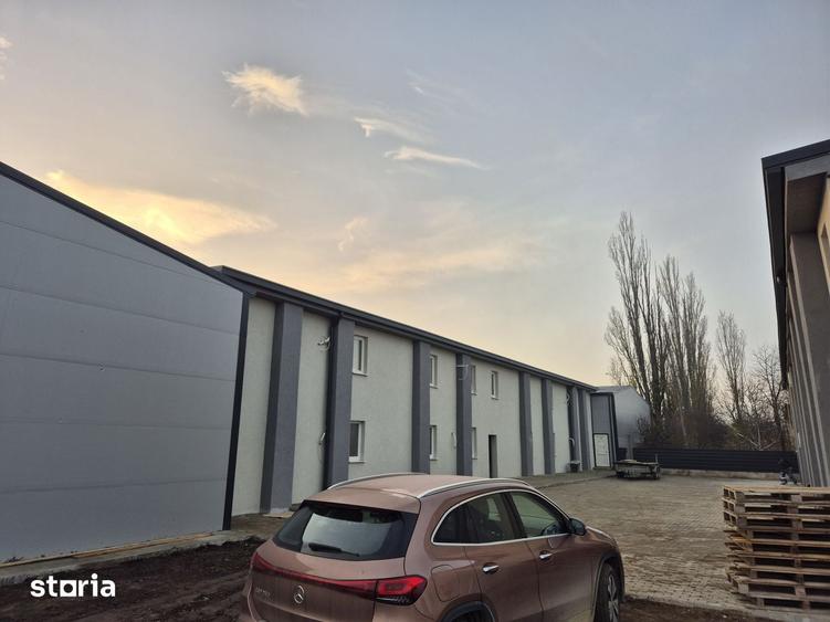 Spațiu comercial, de 1,000 mp, în Săvinești