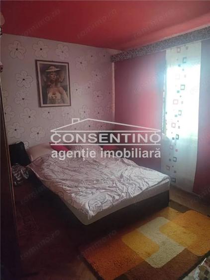 Apartament cu 3 camere decomandat în Micro 5