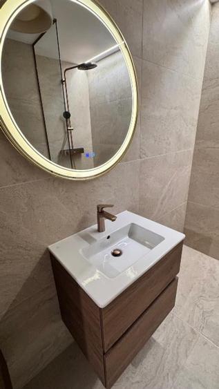 Apartament cu 2 camere semidecomandat, mobilat în Unirii