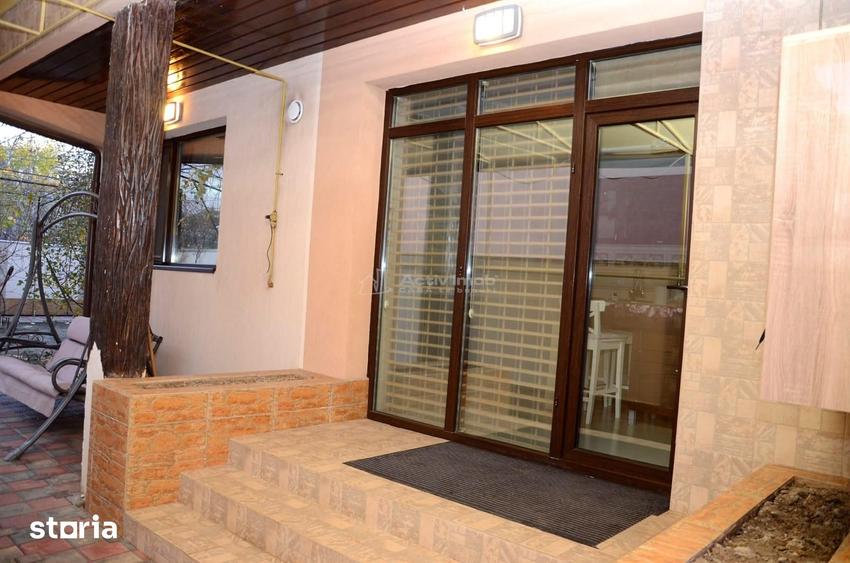 Casă cu 4 camere cu Canalizare în Micro 18