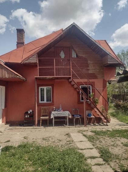 Casă cu 3 camere în Odăeni