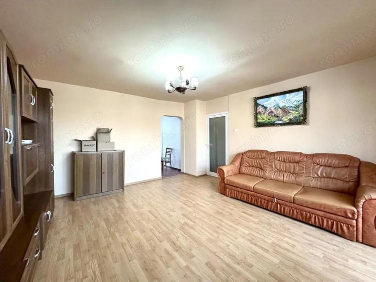 Apartament cu 2 camere semidecomandat în Bucovina