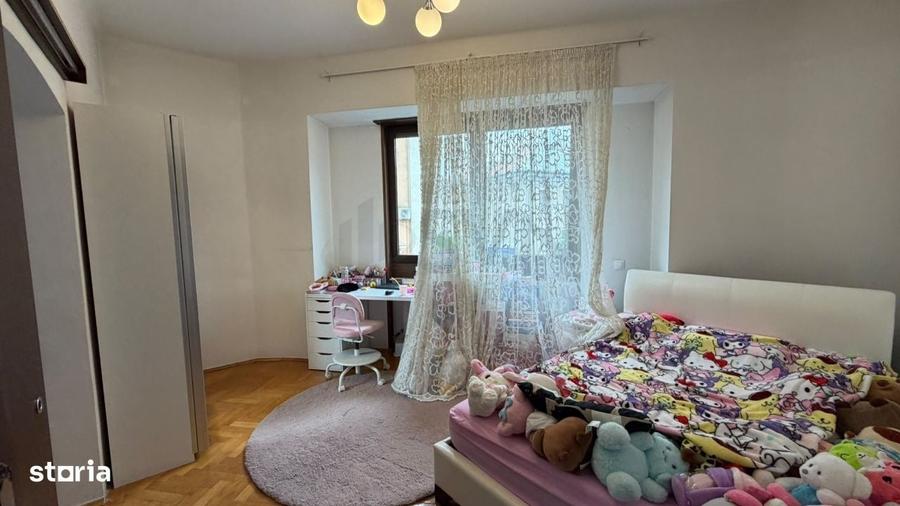 Casă cu 4 camere în Polonă
