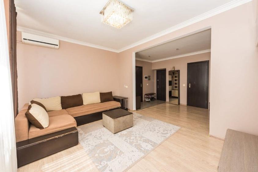 Apartament cu 3 camere decomandat în Mărăști