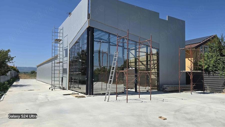 Spațiu comercial, de 440 mp, în Golești