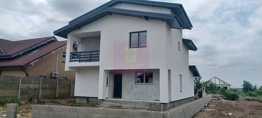 Casă cu 5 camere cu Teren 435 Mp în Săbăreni