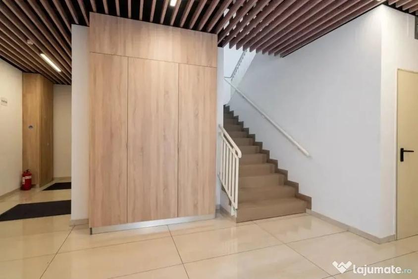 Apartament cu 3 camere decomandat în Ștefan cel Mare