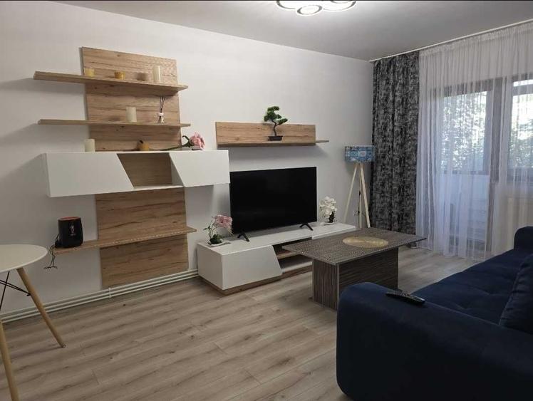 Apartament cu 2 camere decomandat în Popa Șapcă