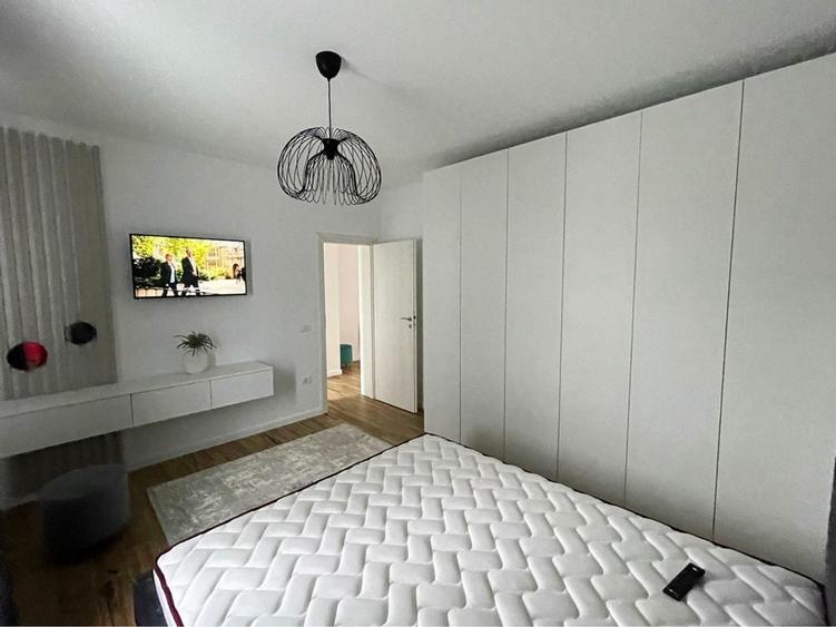 Apartament cu 2 camere decomandat în Dumbrăvița