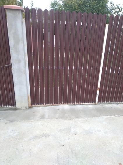 Casă cu Teren 900 Mp în Vulturu