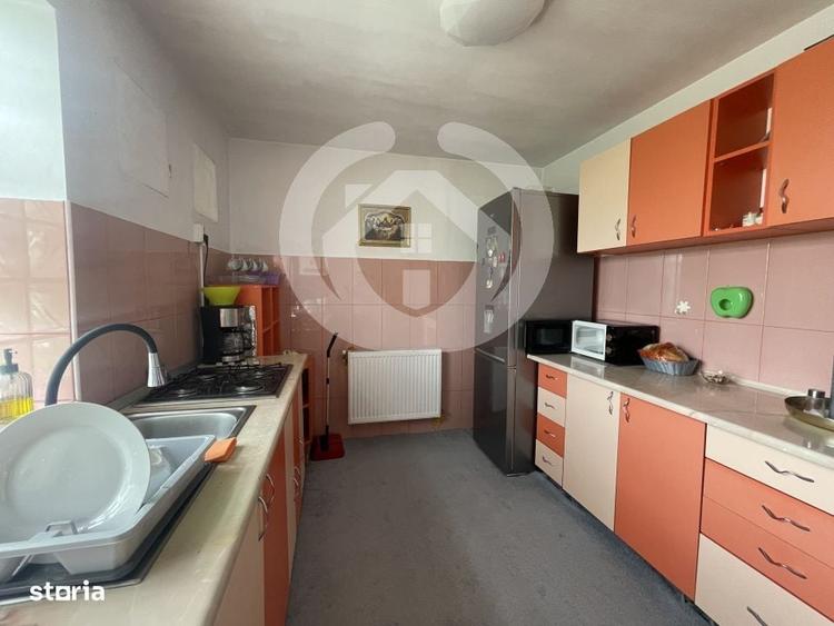 Casă cu 4 camere cu Teren 120 Mp în Central