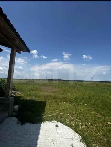 Teren Construcții intravilan de 500 mp, în Vest
