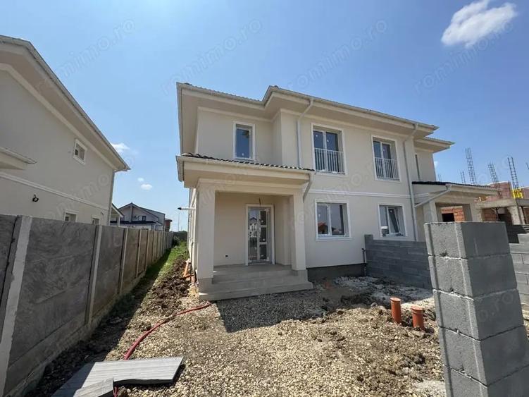 Casă cu 4 camere în Favorit