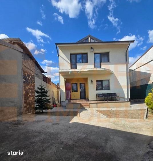 Casă cu 4 camere cu Teren 241 Mp în Brătianu
