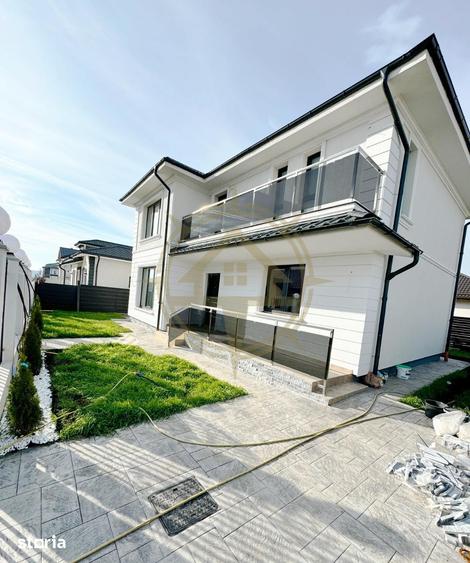 Casă cu 5 camere cu Teren 320 Mp în Central