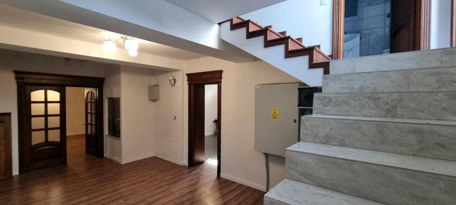 Vilă individuală de închiriat în zona Sisești - 27
