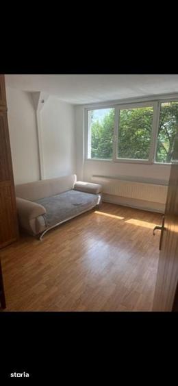 Apartament cu 4 camere în Zorilor