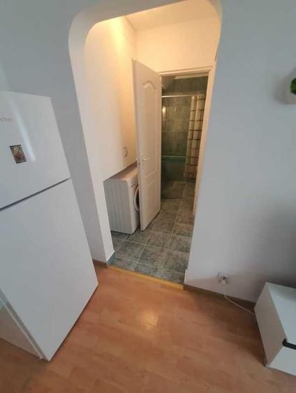 Apartament cu 2 camere semidecomandat în Eroii Revoluției