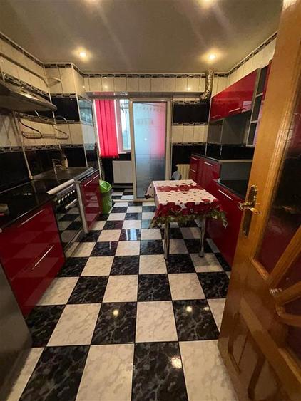 Apartament cu 3 camere decomandat, mobilat în Obor