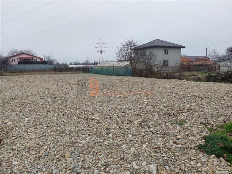 Teren construcție, în 1 Decembrie