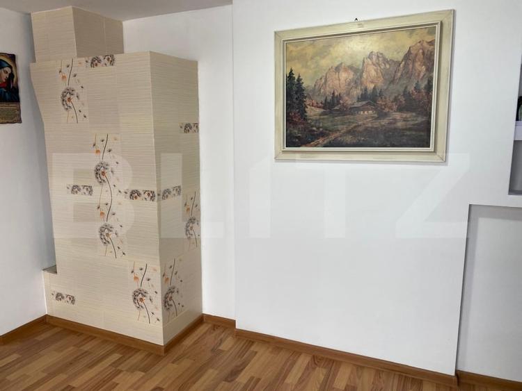 Casă de vânzare în Dorna Candrenilor disponibilă imediat - 12