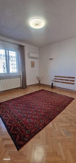Apartament cu 2 camere decomandat în Universitate
