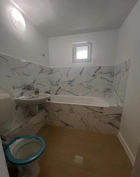 Apartament cu 3 camere decomandat în Dristor