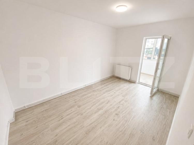 Apartament cu 3 camere semidecomandat în Baciu