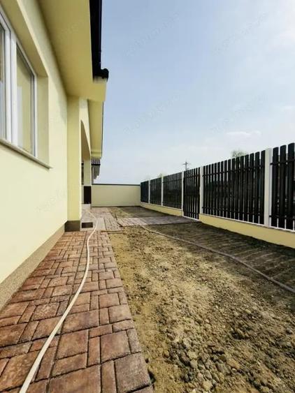 Casă cu 3 camere cu Teren 350 Mp în Beregsău Mare