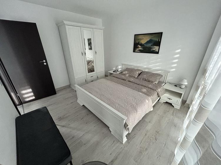Apartament cu 2 camere decomandat în Exterior Vest