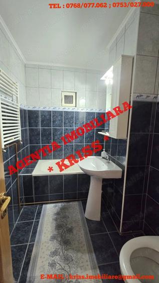 Apartament cu 3 camere decomandat în Găvana