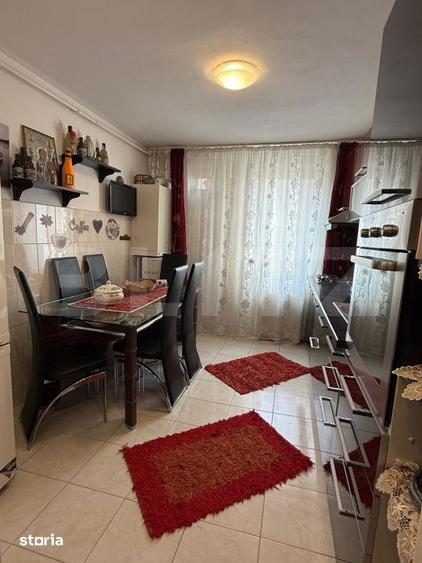 Apartament cu 2 camere decomandat, mobilat în Est